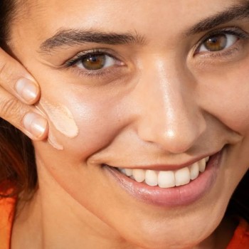 Comprar Fusion Water Magic Glow SPF50 al Mejor Precio | Quierofarma